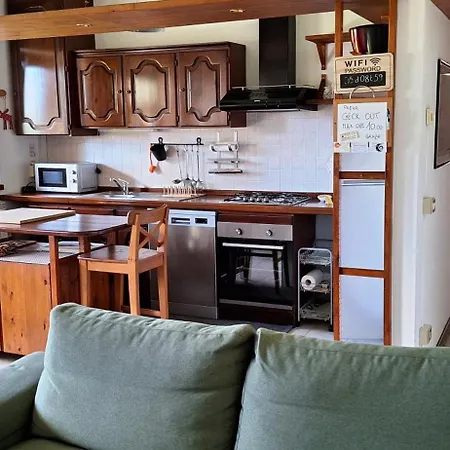 Casa Cicala بيت للعطل *